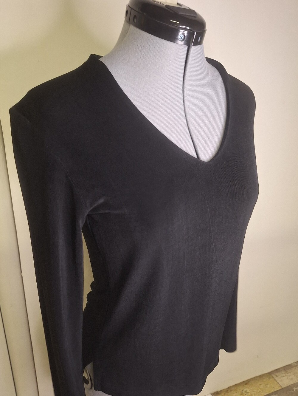 Chico's Vintage Black V-Neck Long Sleeve Knit Top Size O Or Size 6-8